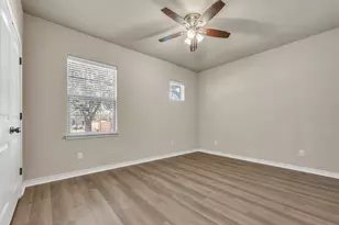 421 Momma Bear Dr, College Station, TX 77845 - Photo 17