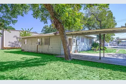 242 W Fannin, La Grange, TX 78945 - Photo 3