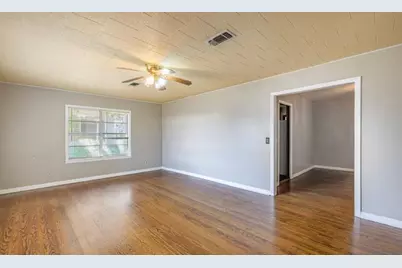 242 W Fannin, La Grange, TX 78945 - Photo 5