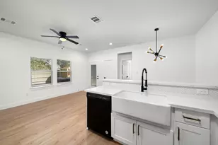 7205 Tippett, Houston, TX 77088 - Photo 3