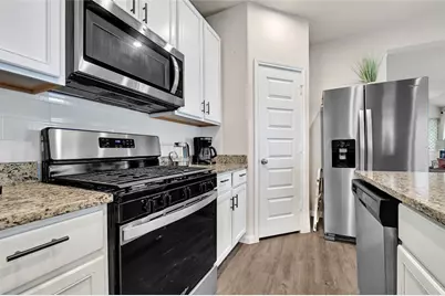 1329 Mount Blanc Path, Conroe, TX 77301 - Photo 9