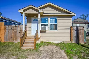 16634 Meadowcroft St, Montgomery, TX 77316 - Photo 1