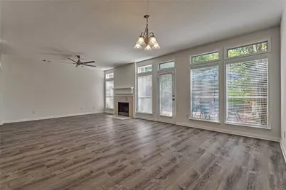 66 Valley Oaks Circle, The Woodlands, TX 77382 - Photo 11