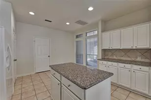 66 Valley Oaks Cir, The Woodlands, TX 77382 - Photo 19