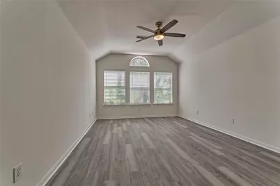 66 Valley Oaks Circle, The Woodlands, TX 77382 - Photo 31