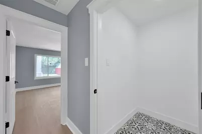 13 Moon Valley Court, Panorama Village, TX 77304 - Photo 15