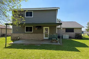 1415 Avenue E, Danbury, TX 77534 - Photo 27