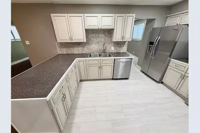 1415 Avenue E, Danbury, TX 77534 - Photo 11