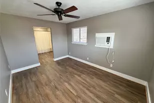 1415 Avenue E, Danbury, TX 77534 - Photo 21