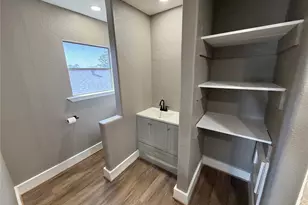 1415 Avenue E, Danbury, TX 77534 - Photo 25