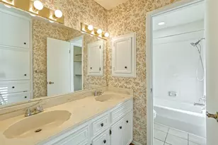 2438 Hodges Bend Cir, Sugar Land, TX 77479 - Photo 35