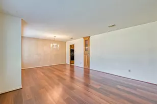 2438 Hodges Bend Cir, Sugar Land, TX 77479 - Photo 9