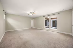 9232 Vickijohn Dr, Houston, TX 77031 - Photo 19