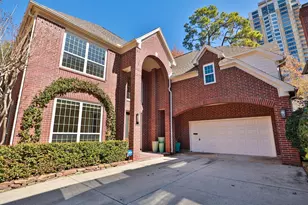 106 N Wynden Estates Ct, Houston, TX 77056 - Photo 3