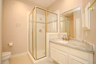 106 N Wynden Estates Ct, Houston, TX 77056 - Photo 43