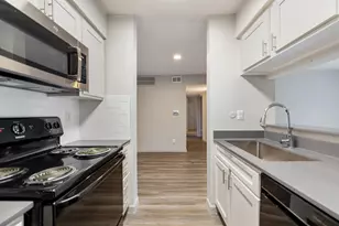 8701 Town Park Dr, Houston, TX 77036 - Photo 17