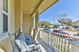 1815 28th St, Galveston, TX 77550 - Photo 25