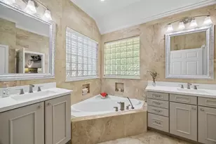 2102 Hickory Village Cir, Kingwood, TX 77345 - Photo 25