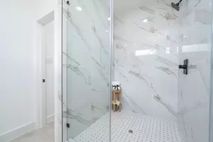 1511 Euel St, Houston, TX 77009 - Photo 21