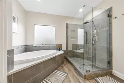 2909 Silver Maple Court, Friendswood, TX 77546 - Photo 19