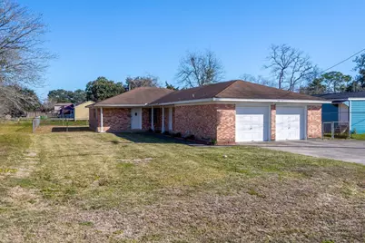 118 Johnson Street #B, La Marque, TX 77568 - Photo 1