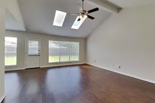 2631 Sherwood Hollow Ln, Houston, TX 77339 - Photo 3