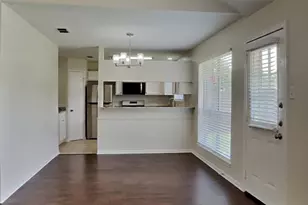 2631 Sherwood Hollow Ln, Houston, TX 77339 - Photo 5