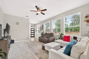 305 Rise Ln, Montgomery, TX 77316 - Photo 5
