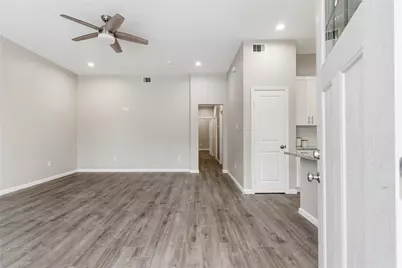 1321 E 35th Street, Houston, TX 77022 - Photo 3