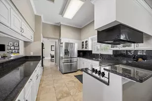 14114 Swiss Hill Dr, Houston, TX 77077 - Photo 11