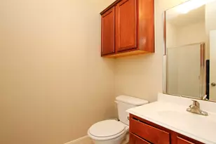 6607 Lake Woodlands Dr, The Woodlands, TX 77382 - Photo 13