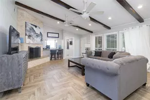 2211 River Falls Dr, Kingwood, TX 77339 - Photo 9