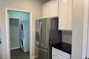 717 High Oaks, Bellville, TX 77418 - Photo 5