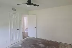 4214 Beran Dr, Houston, TX 77045 - Photo 19