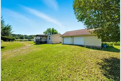 128 Hill Top Lane, Huntsville, TX 77320 - Photo 19