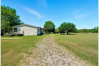 128 Hill Top Lane, Huntsville, TX 77320 - Photo 23