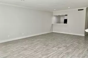 632 Wilcrest Dr, Houston, TX 77042 - Photo 3