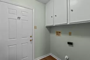 887 Silverpines Rd, Houston, TX 77062 - Photo 23