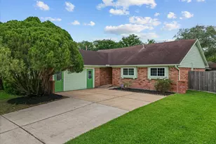 887 Silverpines Rd, Houston, TX 77062 - Photo 17