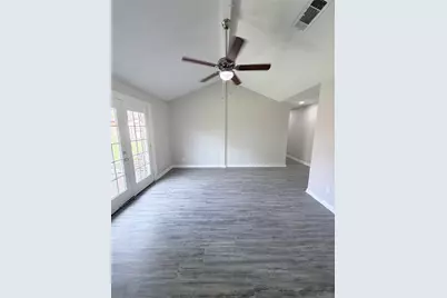 7705 Parker Road, Houston, TX 77016 - Photo 3