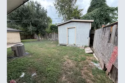 4222 Brookston Street, Houston, TX 77045 - Photo 15