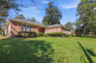 128 Blush Hill Dr, Conroe, TX 77304 - Photo 3