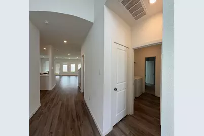 9807 Keystone Meadows, Baytown, TX 77521 - Photo 7