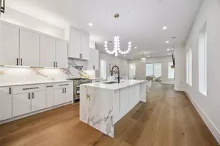227 E 26th St, Houston, TX 77008 - Photo 7