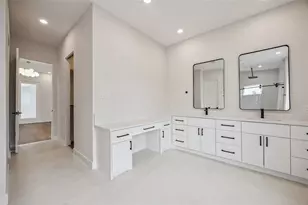 227 E 26th St, Houston, TX 77008 - Photo 19