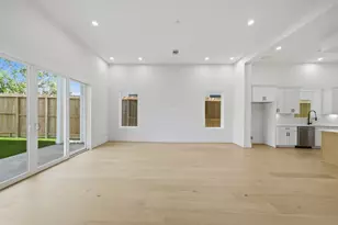 1227 Prince St, Houston, TX 77008 - Photo 7