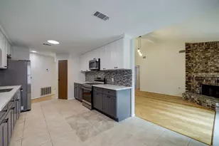 34 N High Oaks, The Woodlands, TX 77380 - Photo 5