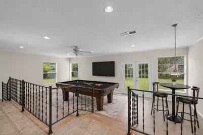 209 Summit Drive, Conroe, TX 77303 - Photo 7