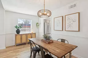 525 W 30th St, Houston, TX 77018 - Photo 7