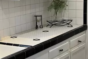 614 13th St, Galveston, TX 77550 - Photo 3